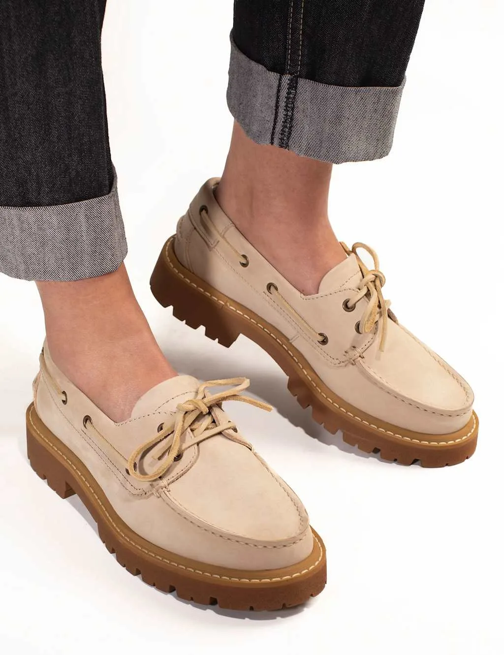Suede Platform Moccasin Shoes Beige female - Jones Bootmaker - FashionsVida