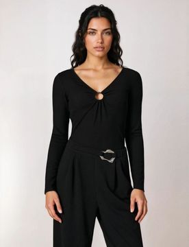 Body con scollo decorativo - nero