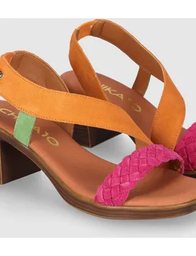 Sandalia de tacón de mujer diseñada en serraje con diseño envolvente y cierre elástico - Chika10 - FashionsVida