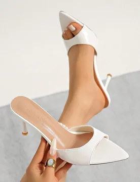 Sandalias mule de tacón alto con punta puntiaguda y abertura en el pie de cuero charol blanco brillante para mujer, estilo minimalista que estiliza, - Shein - FashionsVida
