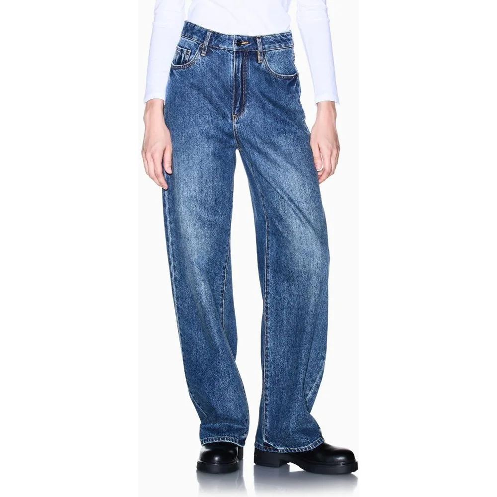 Vaquero J38 de mujer de tiro alto relajado - Armani Exchange - FashionsVida