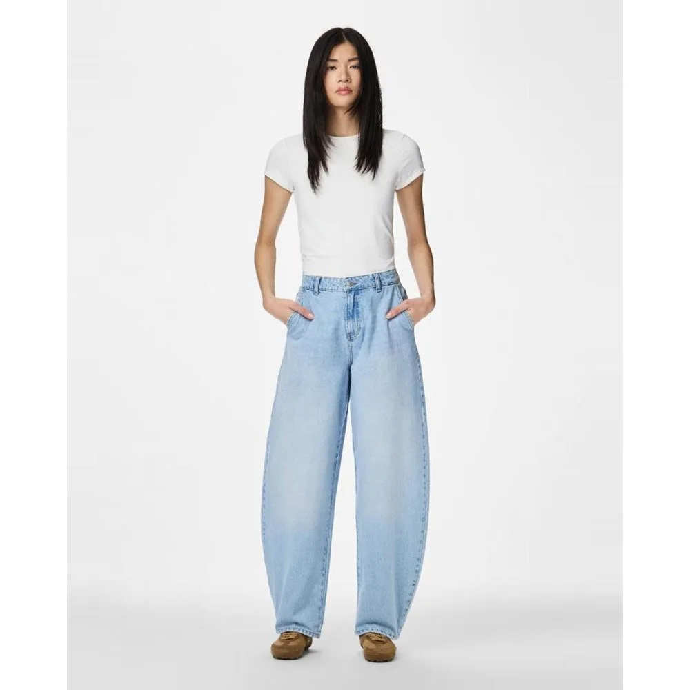 Pantalón vaquero barrel de mujer - Pieces - FashionsVida