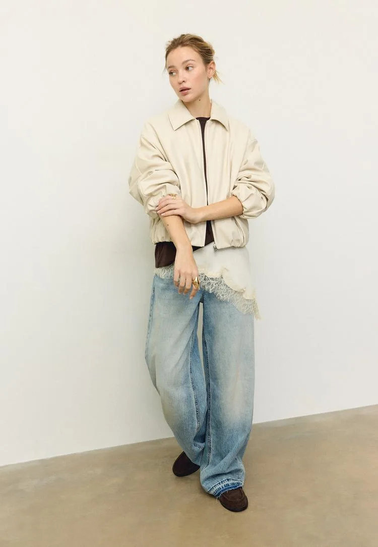 Gesteppte Kunstleder-Bomberjacke Ecru XS - Stradivarius - FashionsVida