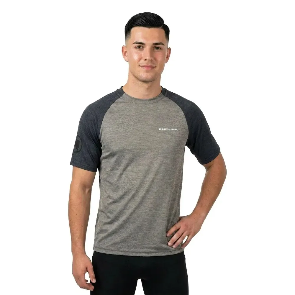 Maglietta A Maniche Corte Singletrack Pewter Grey - Endura - FashionsVida