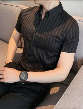 Camisa casual de manga corta de corte slim con rayas para hombres, estilo formal de negocios - Shein - FashionsVida