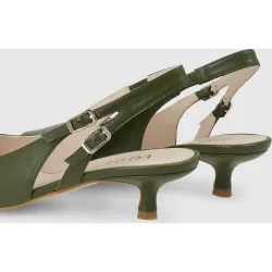 Zapatos de salón destalonados de mujer en piel