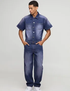 Herren Kurzärmeliger Entspannter Getönter Denim Overall Pink Größe Small - boohooMAN - FashionsVida