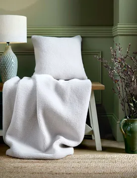 Coleford Faux Sheepskin Throw White - Laura Ashley - FashionsVida