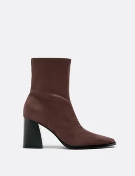 Stiefeletten mit Wildlederimitat-Absatz BRAUN 40 - Stradivarius - FashionsVida