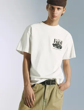 Pull&Bear Ford T-Shirt (Size: ) - Pull&bear - FashionsVida