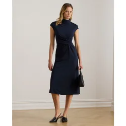Vestido de punto con manga casquillo