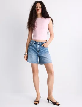 Basic-T-Shirt mit Bateau-Ausschnitt Lachsrosa L - Stradivarius - FashionsVida
