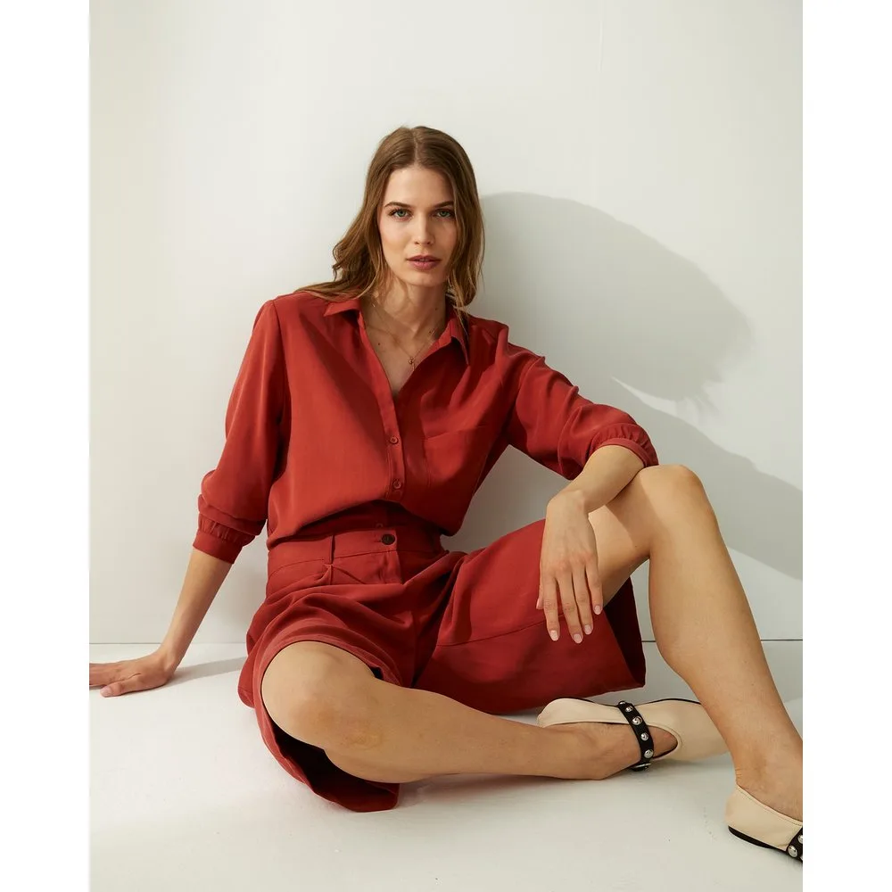 Bermuda de mujer con pinzas - Paz Torras - FashionsVida