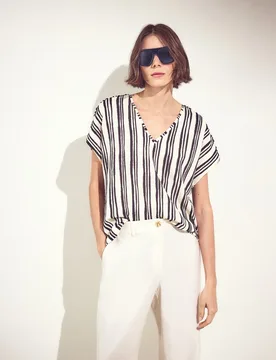 Camiseta de mujer con manga corta y estampado étnico - Woman El Corte Inglés - FashionsVida