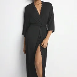 Bata de encaje cómoda para mujer
