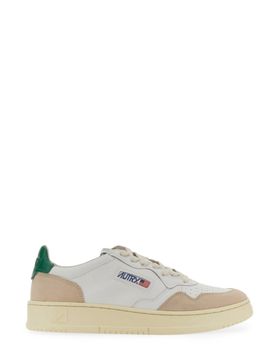 Medalist Low Men's Lace-Up Sneakers