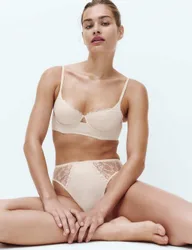 Clara Papertouch Wired Longline Balcony Bra A-E Cream female