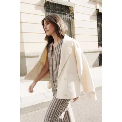 Chaqueta de mujer de corte globo