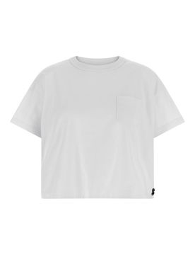Sacai T-shirt con spilla con logo