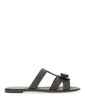 Ferragamo Sandali New Vara
