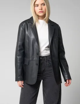 Women's Oversized Leather Blazer Jacket in Black Size: Medium - Black - Size: M - Barneys Originals - FashionsVida