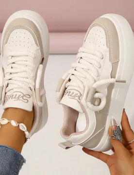 Zapatillas de deporte con bloques de color de moda para otoño/invierno - Shein - FashionsVida
