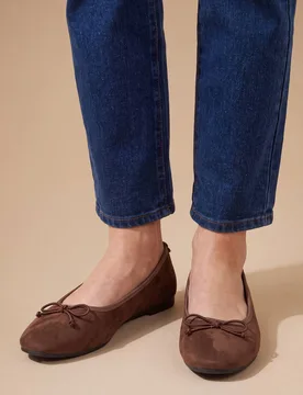 Women's Katerina Bow Detail Faux Suede Ballet Pumps in Chocolate Size: 4 - Chocolate - Size: 4 - Dorothy perkins - FashionsVida