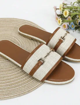 Sandalias planas de verano con decoración metálica, sandalias de playa de moda - Shein - FashionsVida
