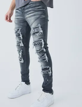 Herren Super Skinny Biker Rip & Repair Farbspritzer Jeans Hosen Grey Größe 28R - boohooMAN - FashionsVida