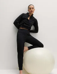 Go Balance Cuffed Yoga Jogger Black female