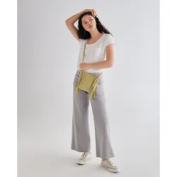 Pantalón de mujer con bolsillos delanteros