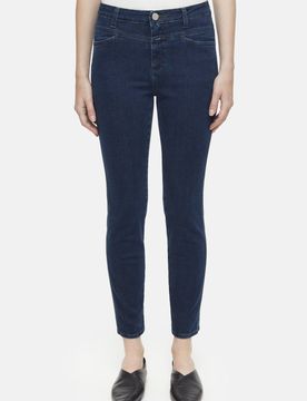 Skinny pusher female