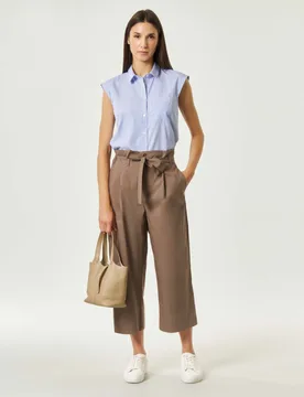 Pantaloni crop tortora in popeline di cotone stretch con cintura in vita - Emme Marella - FashionsVida