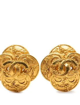 CC Gold Plated Clover Clip On Earrings - Chanel - FashionsVida