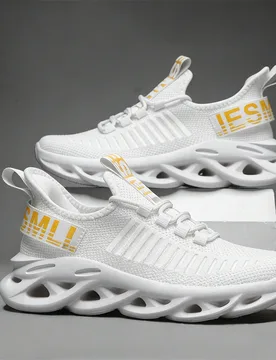 Zapatillas de hombre transpirables de primavera, zapatos de mujer de talla grande, perfectos para ocio al aire libre, viajes diarios, correr en interi - Shein - FashionsVida