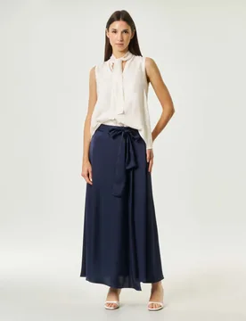 Gonna lunga blu in raso con fascia elastica sul retro e nasto da annodare - Emme Marella - FashionsVida