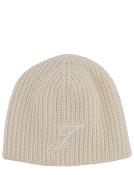 Chic Wool Hat for Women - Fall/Winter 2025