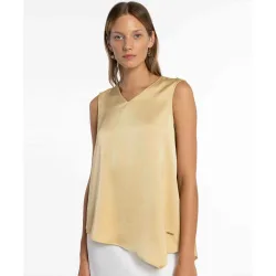 Blusa de mujer de doble satén con bajo asimétrico