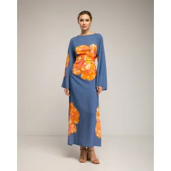 Vestido largo de flores con cuello cuadrado
