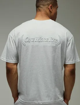 Herren One More Rep Übergroßes Geprägtes T-Shirt Grey Marl Größe 4XL - boohooMAN - FashionsVida