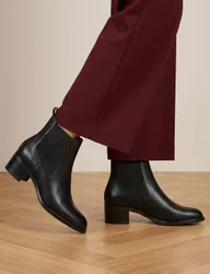 Leather Chelsea Block Heel Ankle Boots Black female