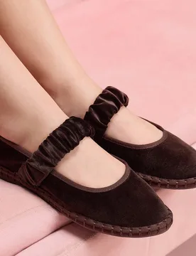 Zapatos planos de mujer de estilo Mary Jane con pliegues de terciopelo elástico, elegantes y cómodos, de color marrón - Shein - FashionsVida