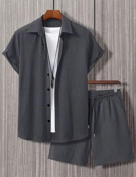 Conjunto de camisa y pantalones cortos de unicolor simple para hombre, atuendos cómodos - Shein - FashionsVida