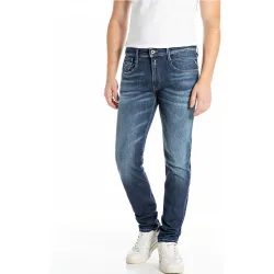 Vaquero de hombre aged con diseño clásico de cinco bolsillos