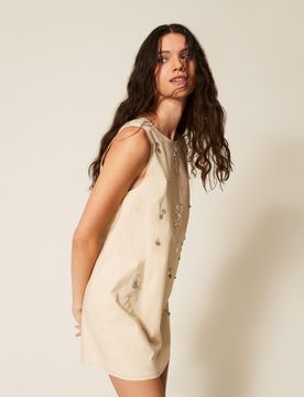 Robe courte en popeline avec broderie