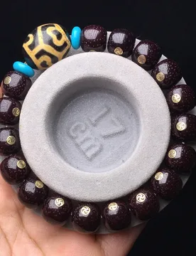 Single-strand bracelet of star-moon bodhi and cinnabar inlaid copper swastika pattern, paired with Dalo Dzi beads - Aliexpress - FashionsVida