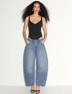 Formender Body Schwarz L - Stradivarius - FashionsVida