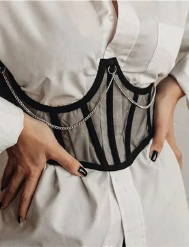 Bustier sexy de malla patchwork con cadena, top corto con aros, cordones, ropa interior y exterior, chaleco tipo corsé con ballenas para cintura, par - Shein - FashionsVida