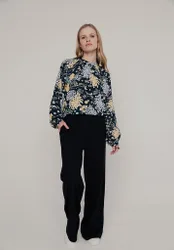 Helena Bow Detail Kyoto Floral Print Blouse In Navy - 6