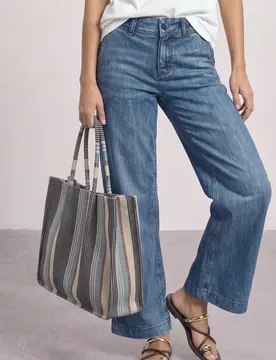 Mid Waist Wide Leg Jeans im Loose Fit female